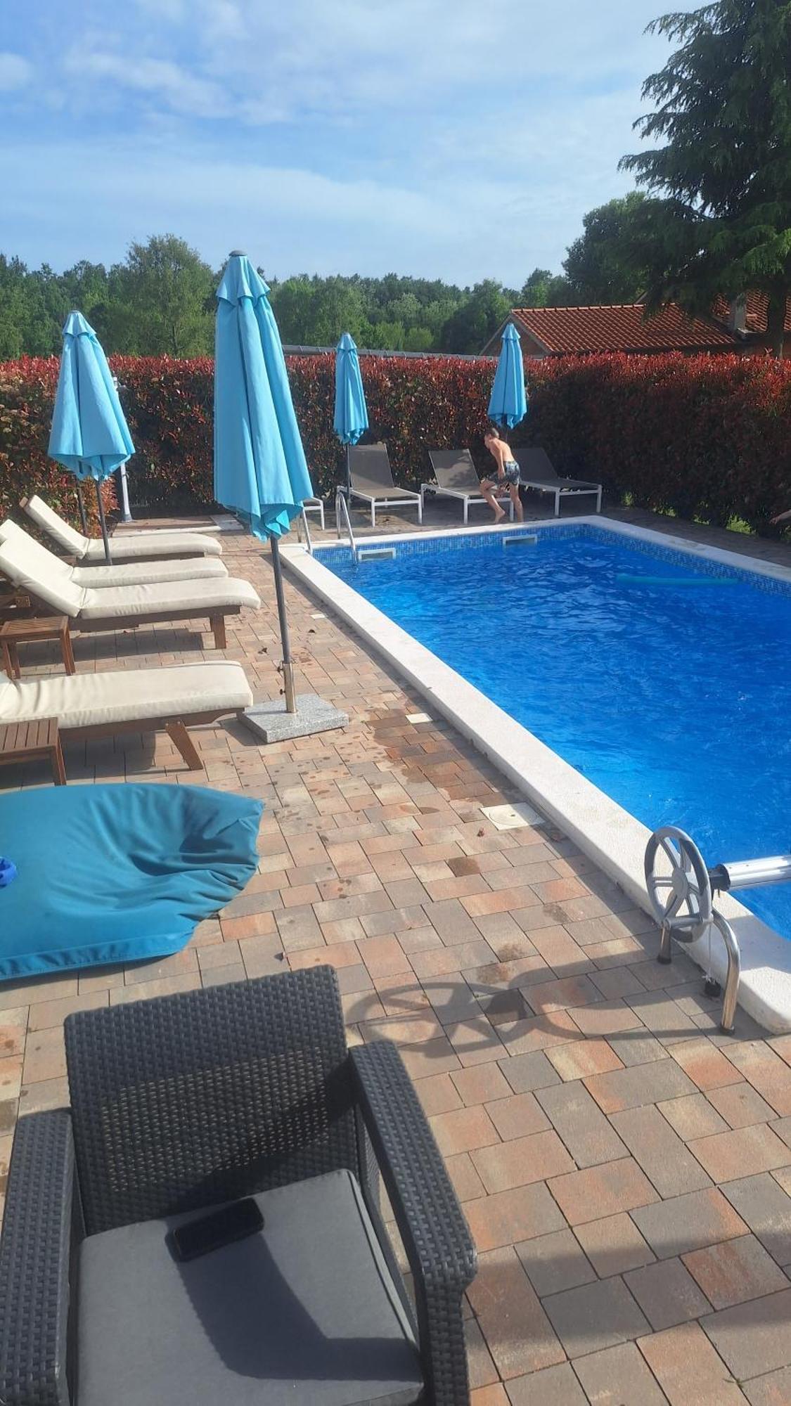 Guest House Flora Pazin Exterior foto